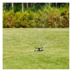 Fiskars Cirkelsproeier Op Wielen In Metaal -Ecopots Tuingereedschap Verkoop cirkelsproeier fiskars 1621332082 3 600